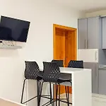 1 Bedroom Lovely In *