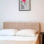 1 Bedroom Lovely In Vir