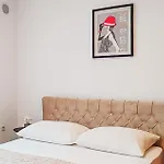 Διαμέρισμα 1 Bedroom Lovely In Vir