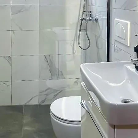 1 Bedroom Lovely In Vir