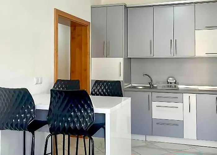 Apartament 1 Bedroom Lovely In *