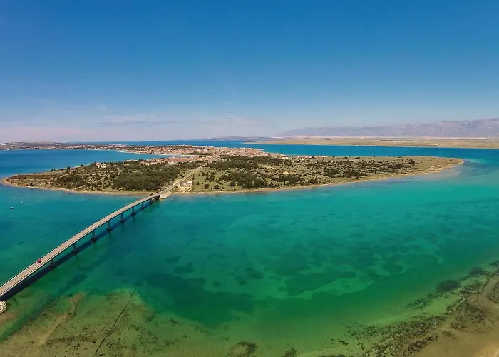 1 Bedroom Lovely In Apartament Vir