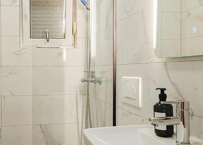 Апартаменты 1 Bedroom Lovely In Вир